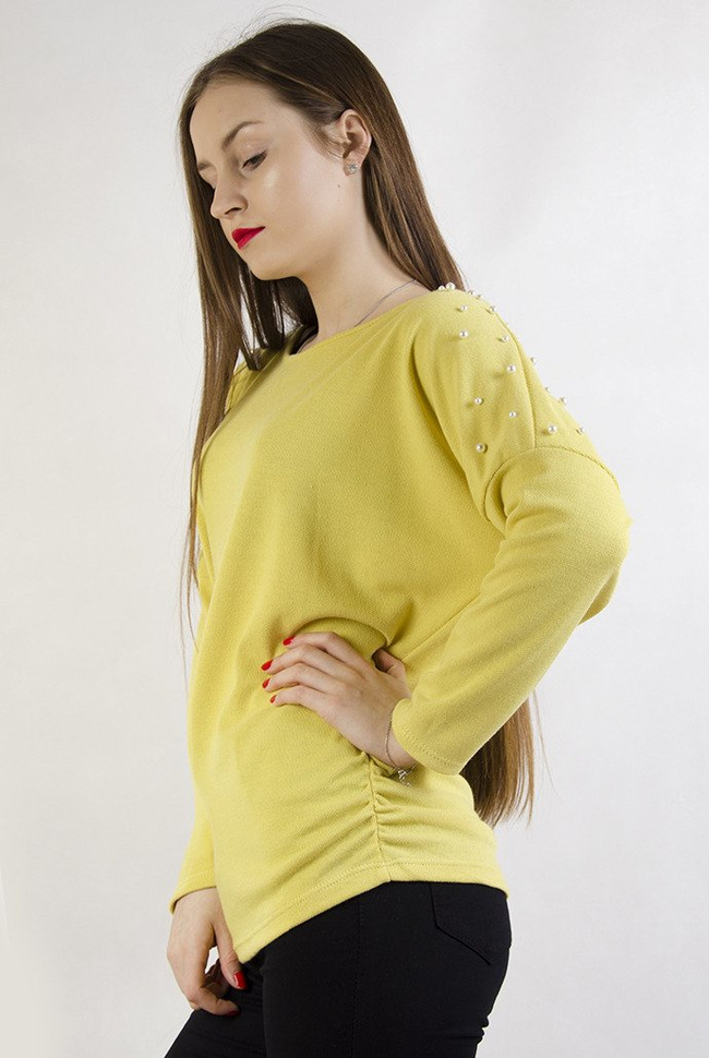 Żółta bluzka z perełkami