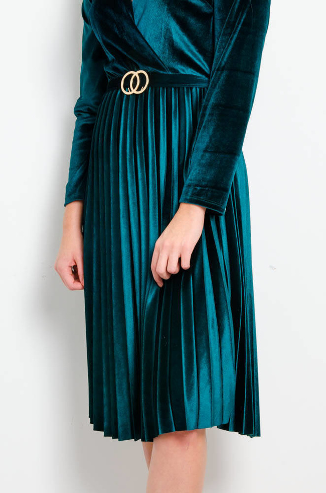 ZIELONA WELUROWA SUKIENKA Z PLISOWANIEM