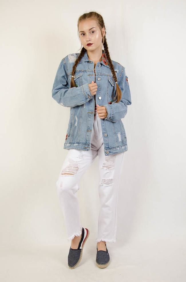  KURTKA JEANSOWA Z MAKAMI