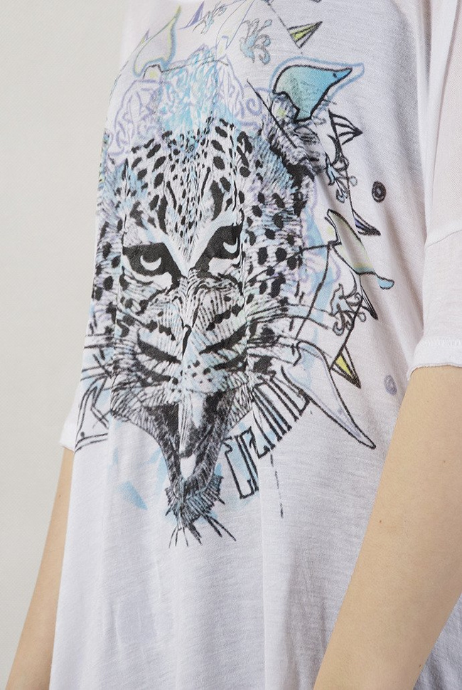 Biała, luźna bluzka