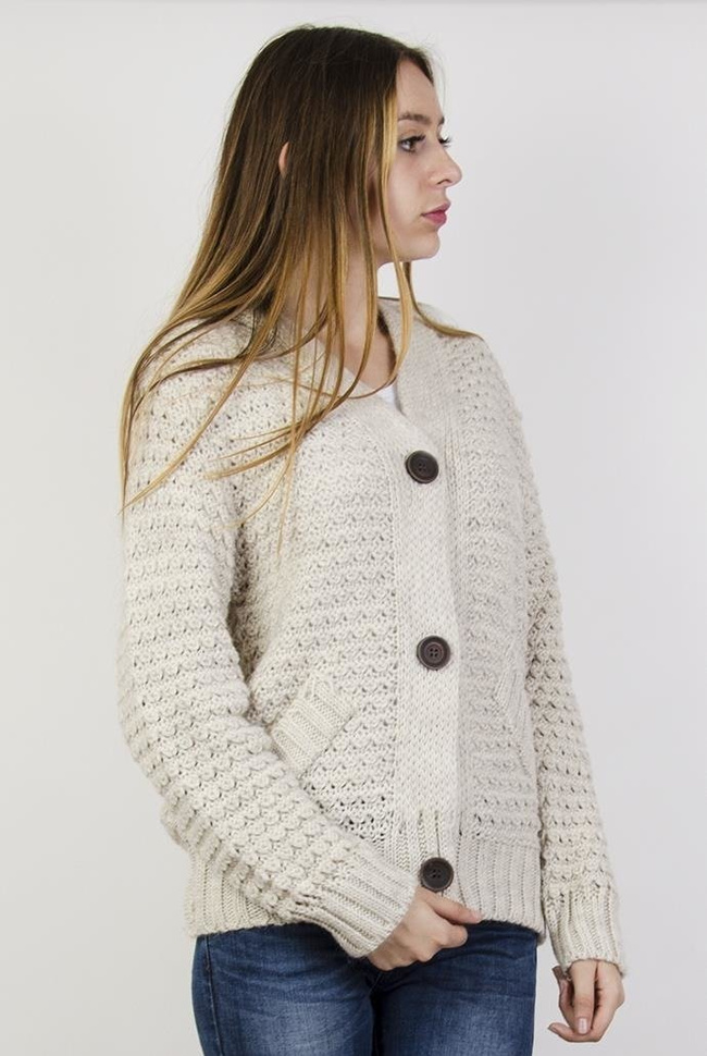 Beżowy sweter z kapturem, zapinany na 3 guziki