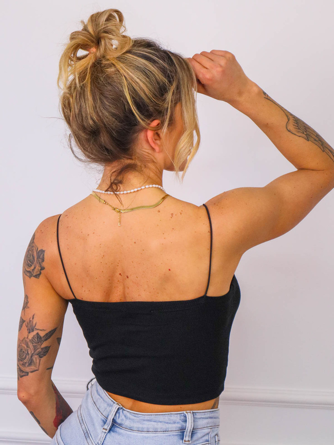 TOP PRĄŻKOWANY NA RAMIĄCZKACH- CZARNY