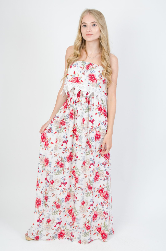 Biała sukienka hiszpanka w kwiaty