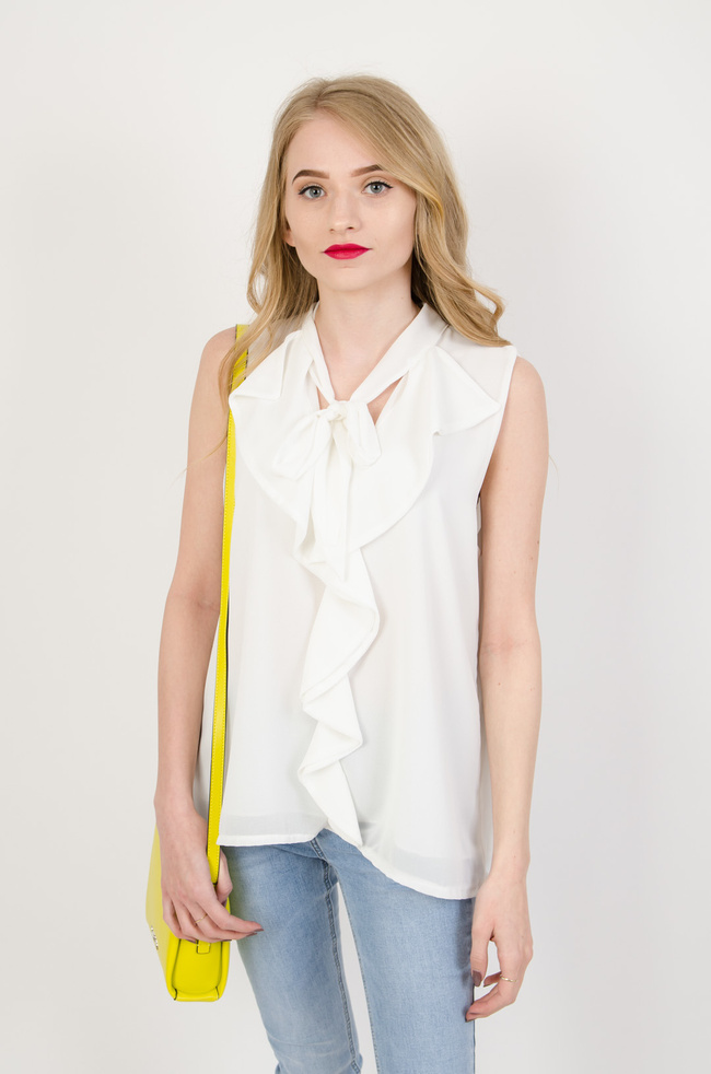 Biała elegancka bluzka z wiązaniem