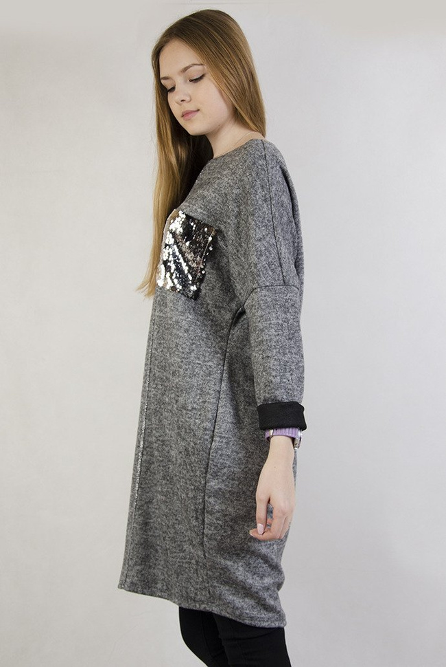 Ciemnoszara tunika z cekinową kieszenią
