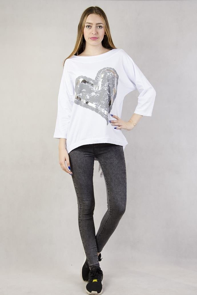 Biała bluzka z sercem, wiązana z tyłu