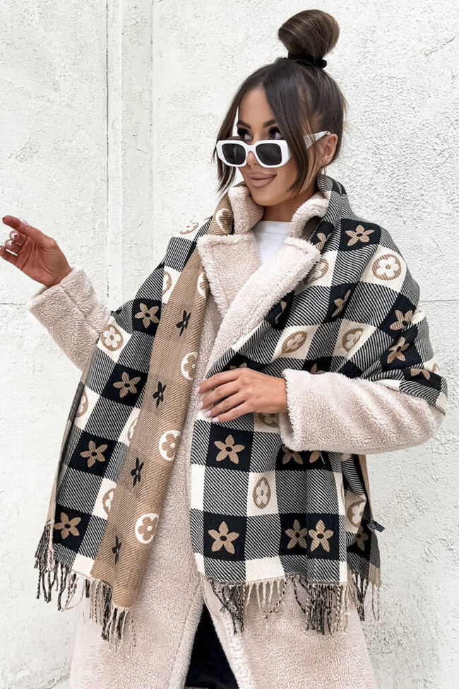 SZAL W KRATE Z MOTYWEM KWIATA Z FRĘDZLAMI- BEŻOWY