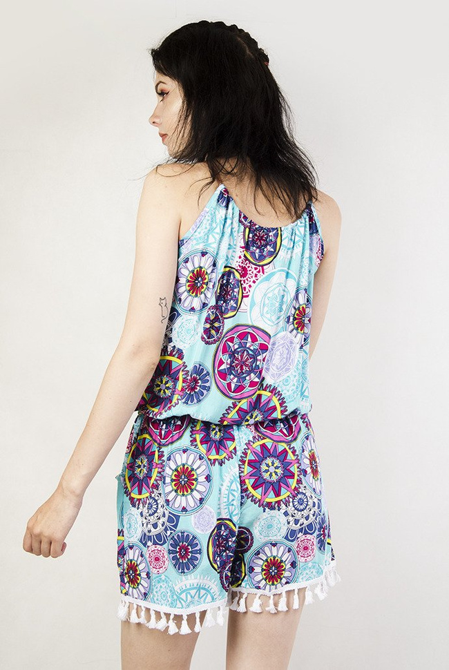 Jasnoniebieski kombinezon w kolorowe wzory