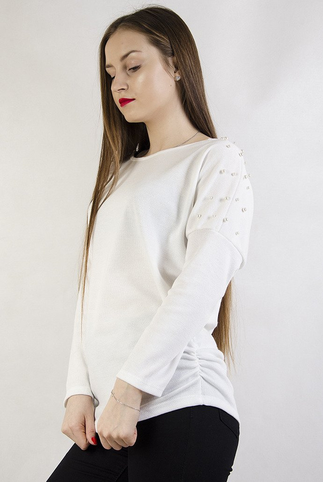 Biała bluzka z perełkami