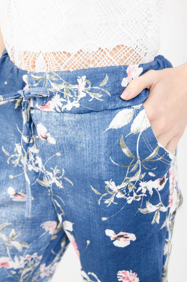 NIEBIESKIE RYBACZKI DRESOWE W KWIATY