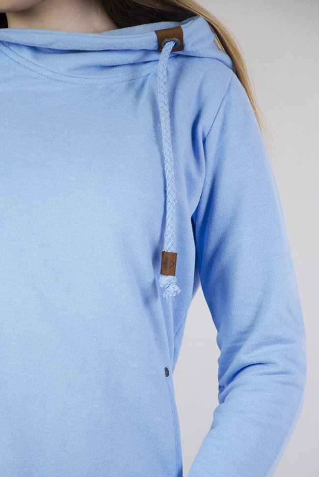 Jasnoniebieska bluza z kapturem