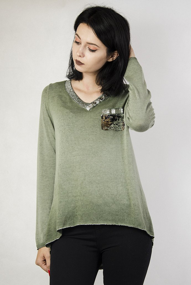 Zielona bluzka z brokatowym dekoltem