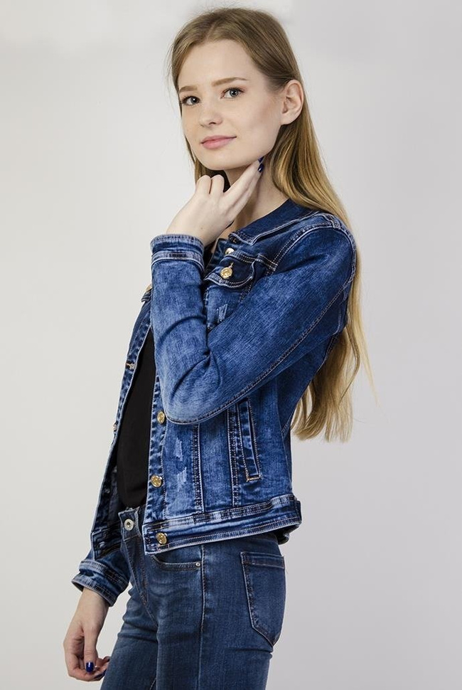 Kurtka jeansowa zapinana na guziki