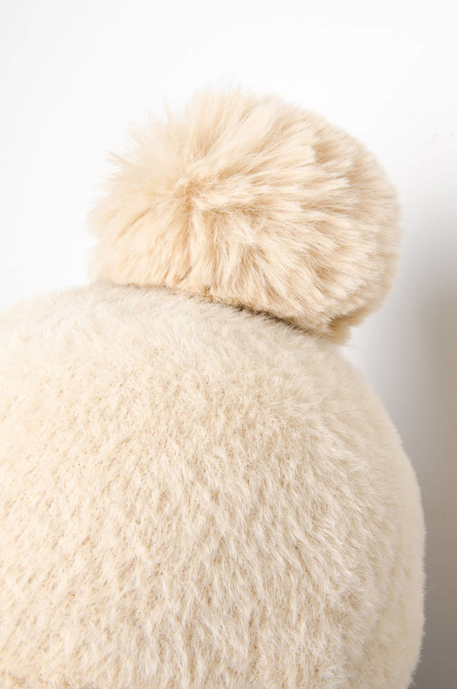  CZAPKA  ALPAKA Z POMPONEM- BEŻOWA