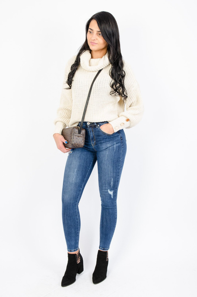 BEŻOWY SWETER GOLF ZE ZŁOTYMI GUZIKAMI