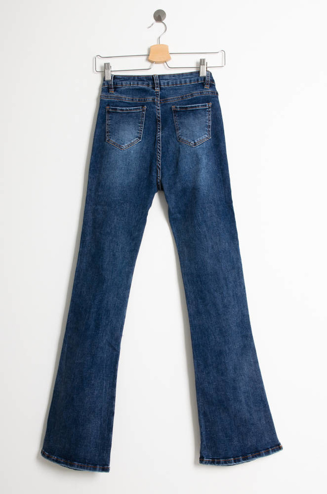 SPODNIE JEANSOWE TYPU SKINNY FLARE Z ROZCIĘCIEM NA DOLE 