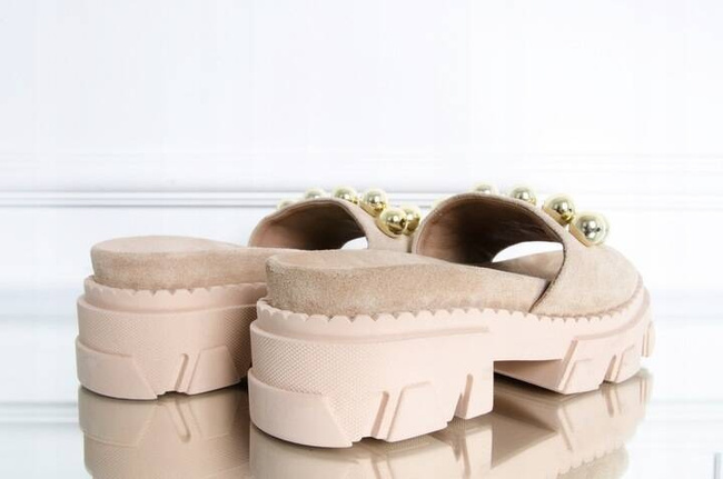 KLAPKI NA PLATFORMIE CARINII CAA2130