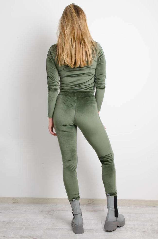 ZIELONY WELUROWY DOPASOWANY KOMPLET