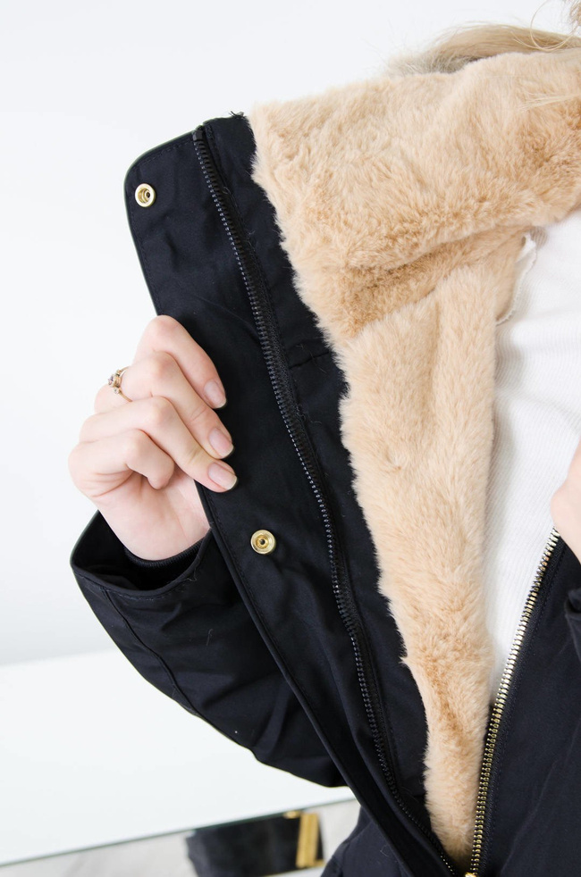 CZARNA KURTKA ZIMOWA PARKA NA MISIU