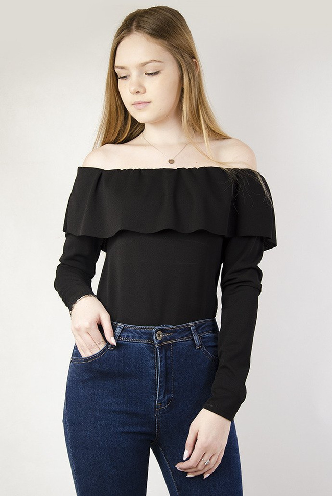 Czarne body z hiszpańskim dekoltem oraz długim rękawem