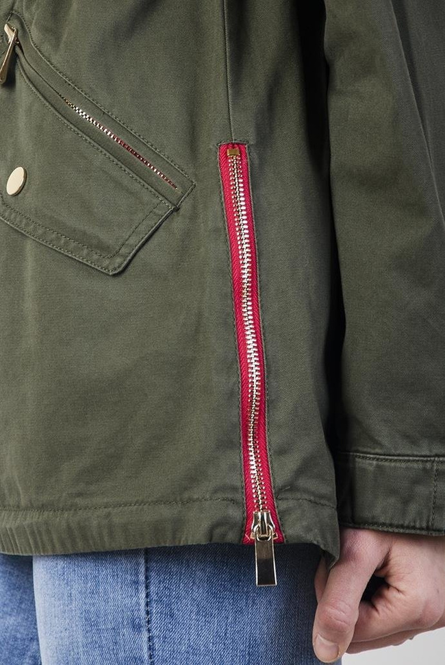 Khaki kurtka typu parka