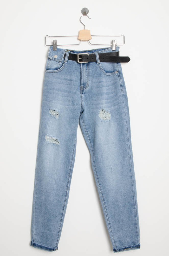 JASNE SPODNIE JEANSOWE MOM FIT Z WYSOKIM STANEM + PASEK