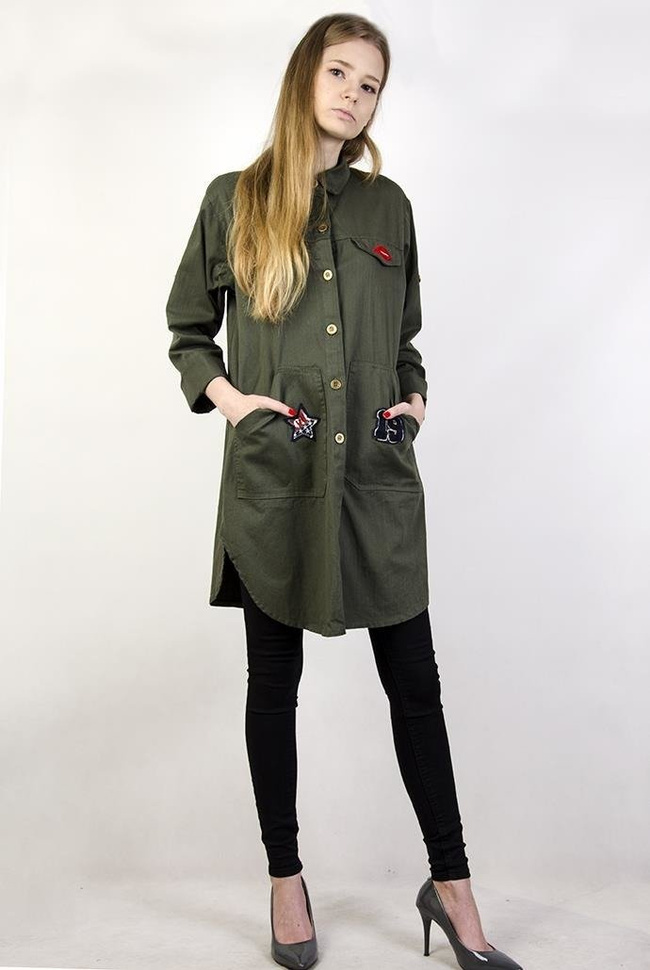 Koszula khaki z naszywkami