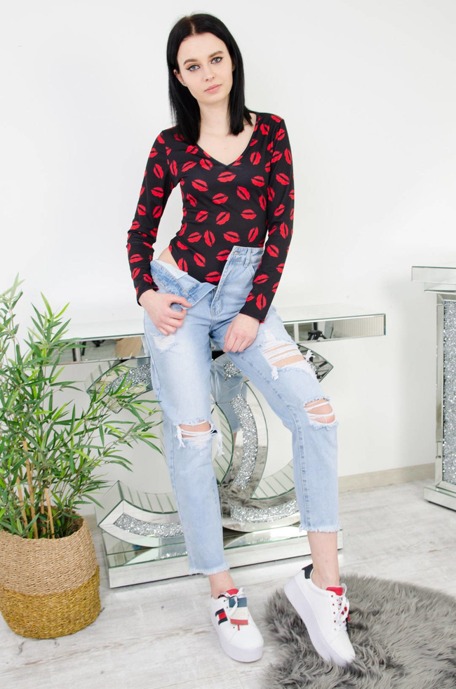 CZARNE BODY W CZERWONE USTA Z DŁUGIM RĘKAWEM