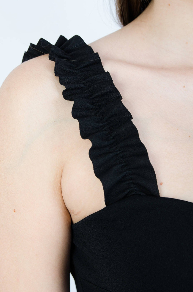 CZARNE BODY NA RAMIĄCZKA Z FALBANKAMI 