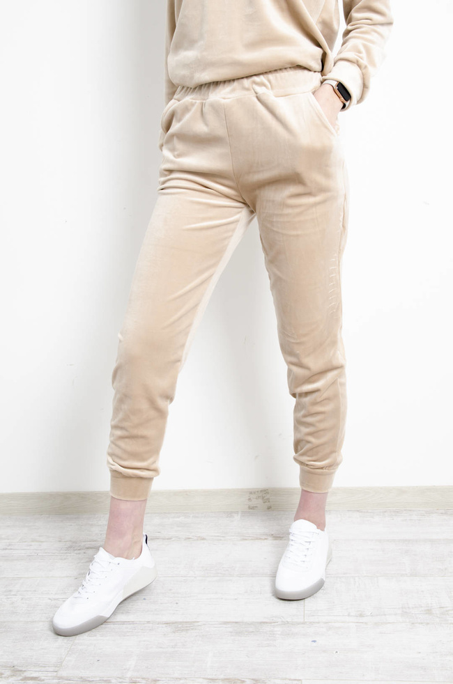 KOMPLET DRESOWY WELUROWY- BEŻOWY