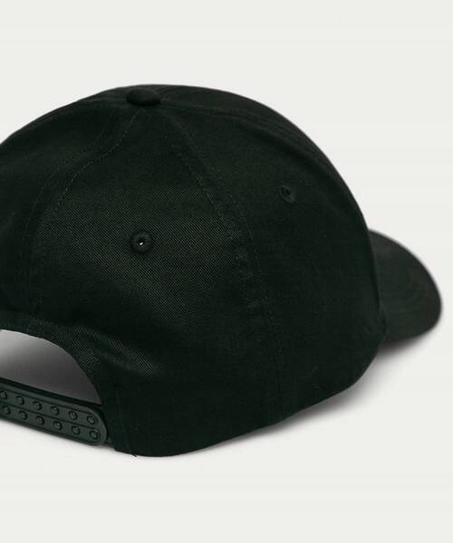 CZAPKA Z DASZKIEM CALVIN KLEIN CCK4001