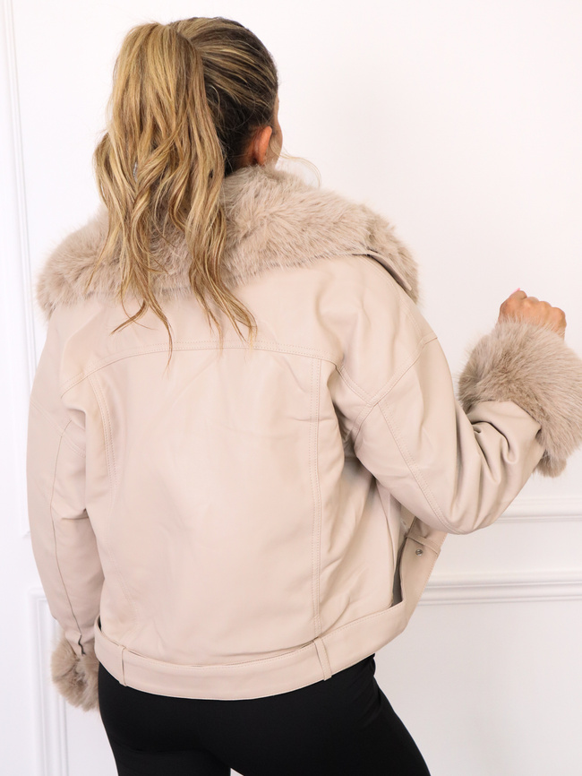 KURTKA RAMONESKA Z IMITACJI SKÓRY Z FUTERKIEM- BEŻOWA