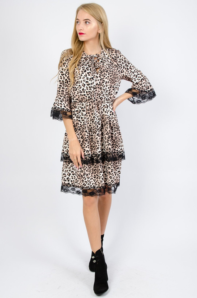 Sukienka w panterkę z koronką