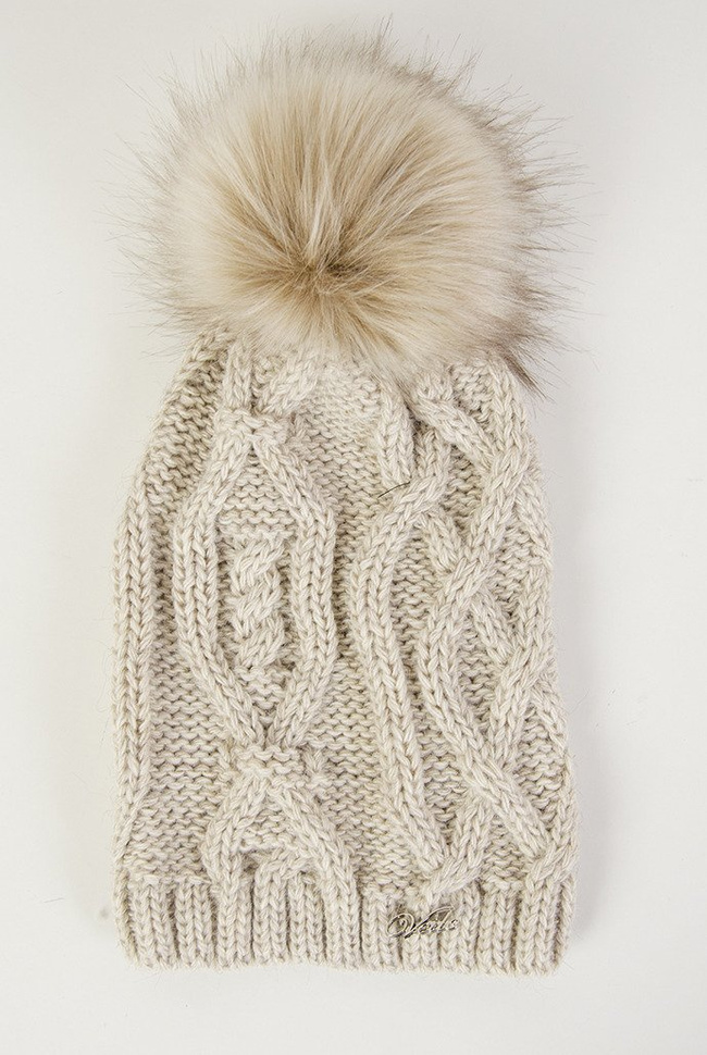 Beżowa czapka z pomponem