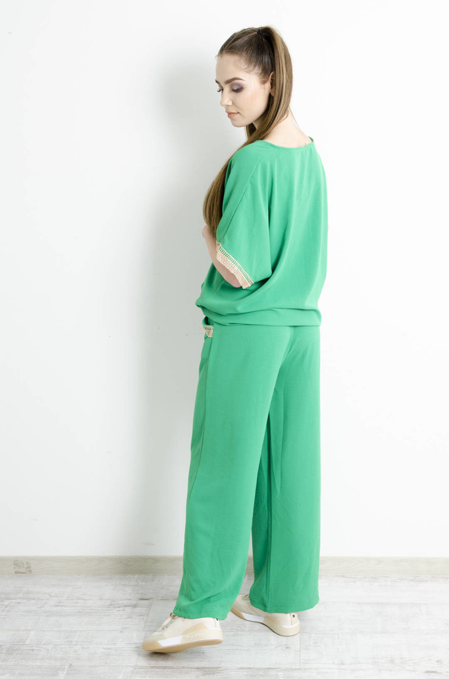 KOMPLET ZIELONY Z OZDOBNYM WIĄZANIEM I KORONKĄ