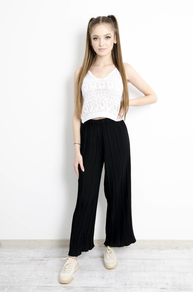 TOP AŻUROWY W KOLORZE BIAŁYM 