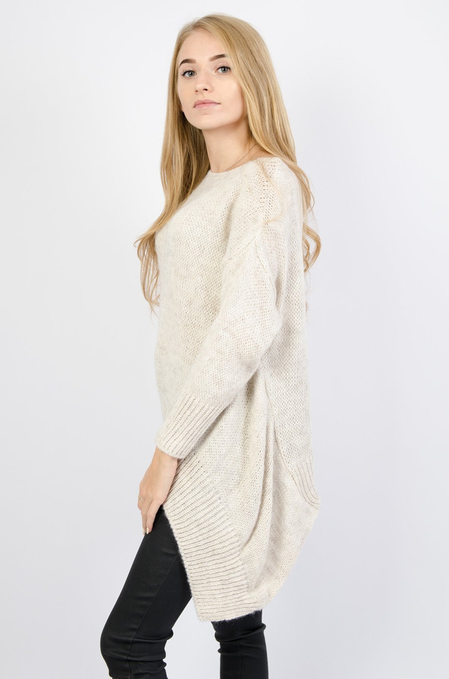 BEŻOWY ASYMETRYCZNY SWETER