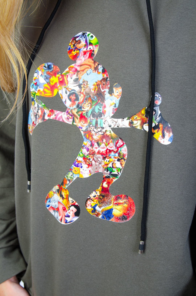 ZIELONY KOMPLET DRESOWY Z KOLOROWĄ APLIKACJĄ