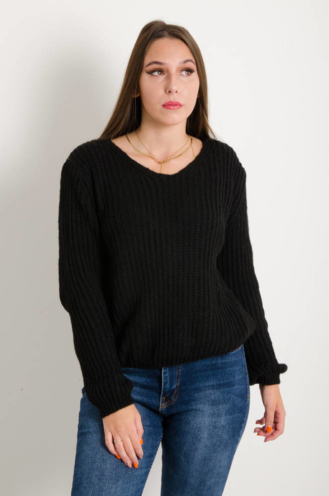 SWETER Z ŁAŃCUSZKIEM- CZARNY