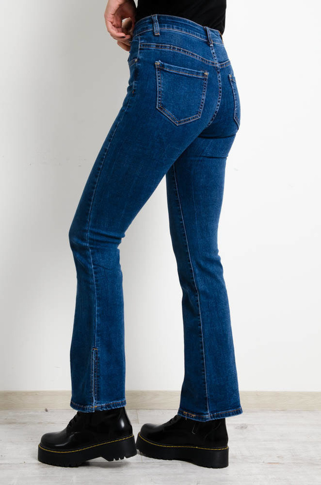 NIEBIESKIE SPODNIE JEANSOWE DZWONY Z ROZCIĘCIEM 