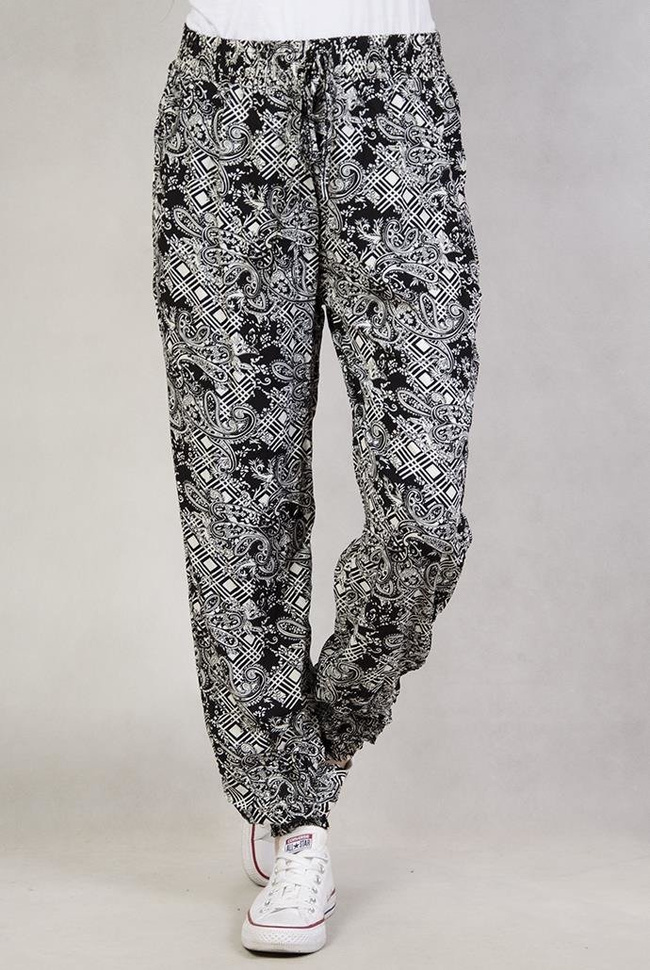 Spodnie alladynki biało-czarne we wzorki
