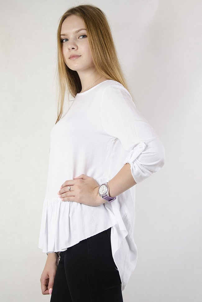 Biała, asymetryczna bluzka z odcięciem na dole