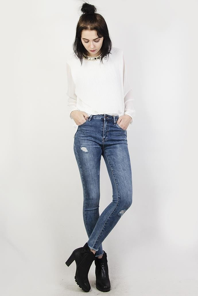 Biała szyfonowa, bluzka koszulowa, plisowana