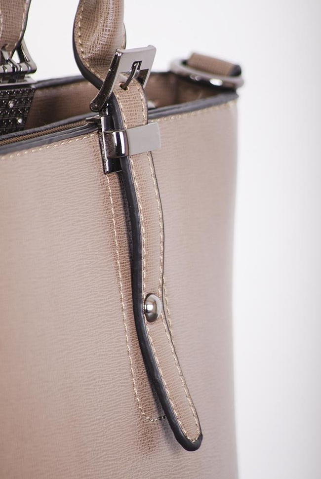 Jasnobrązowa torebka średniej wielkości "shopper"