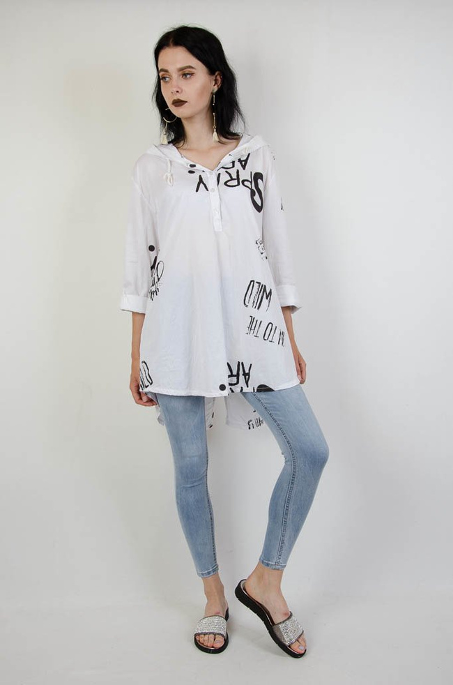 BIAŁA DŁUGA BLUZKA Z NAPISAMI