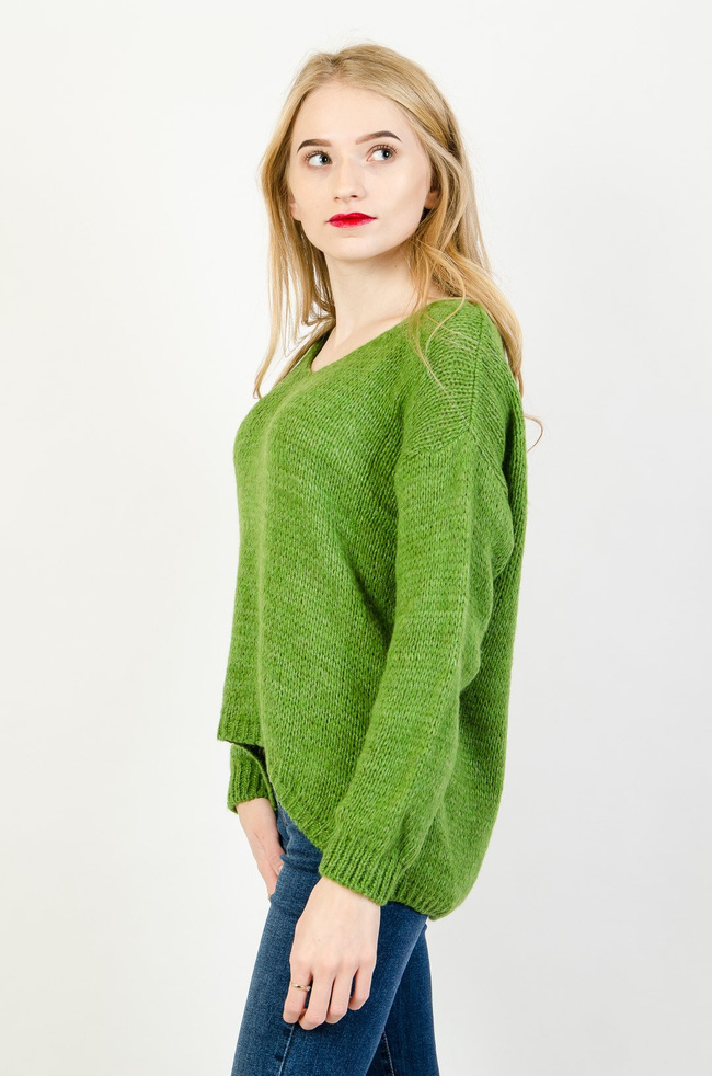Zielony luźny sweter z dekoltem w serek