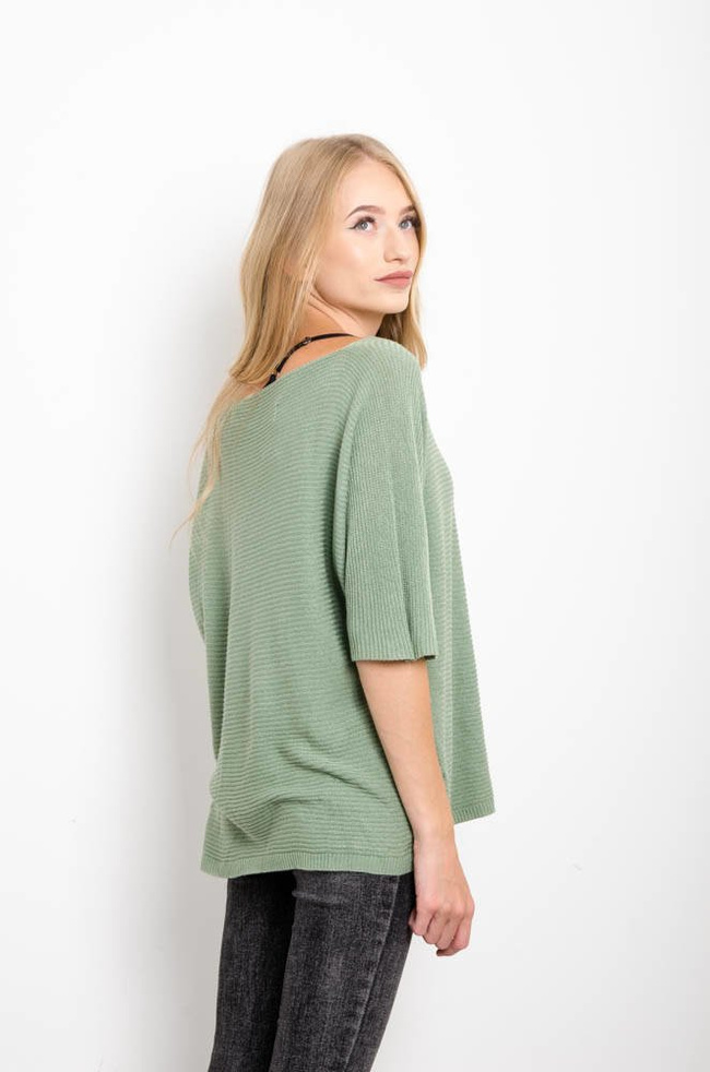 ZIELONY DZIANINOWY SWETEREK W PRĄŻEK