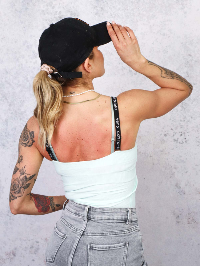 USZTYWNIANY TOP NA REGULOWANYCH RAMIĄCZKACH- MIĘTOWY