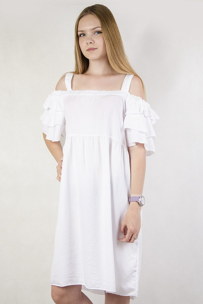 Biała sukienka z falbanami, na ramiączka