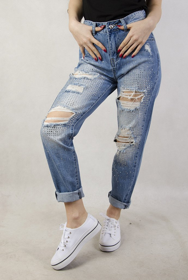 Spodnie jeansowe typu boyfriend z cyrkoniami i dziurami